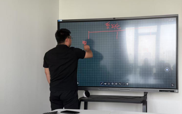 禹事汇AI商学院王龙伟走进制造企业，开展AI智能化管理专项培训